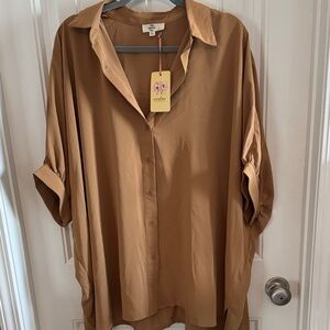 entro Oversized Button-Up Blouse in Camel Brown